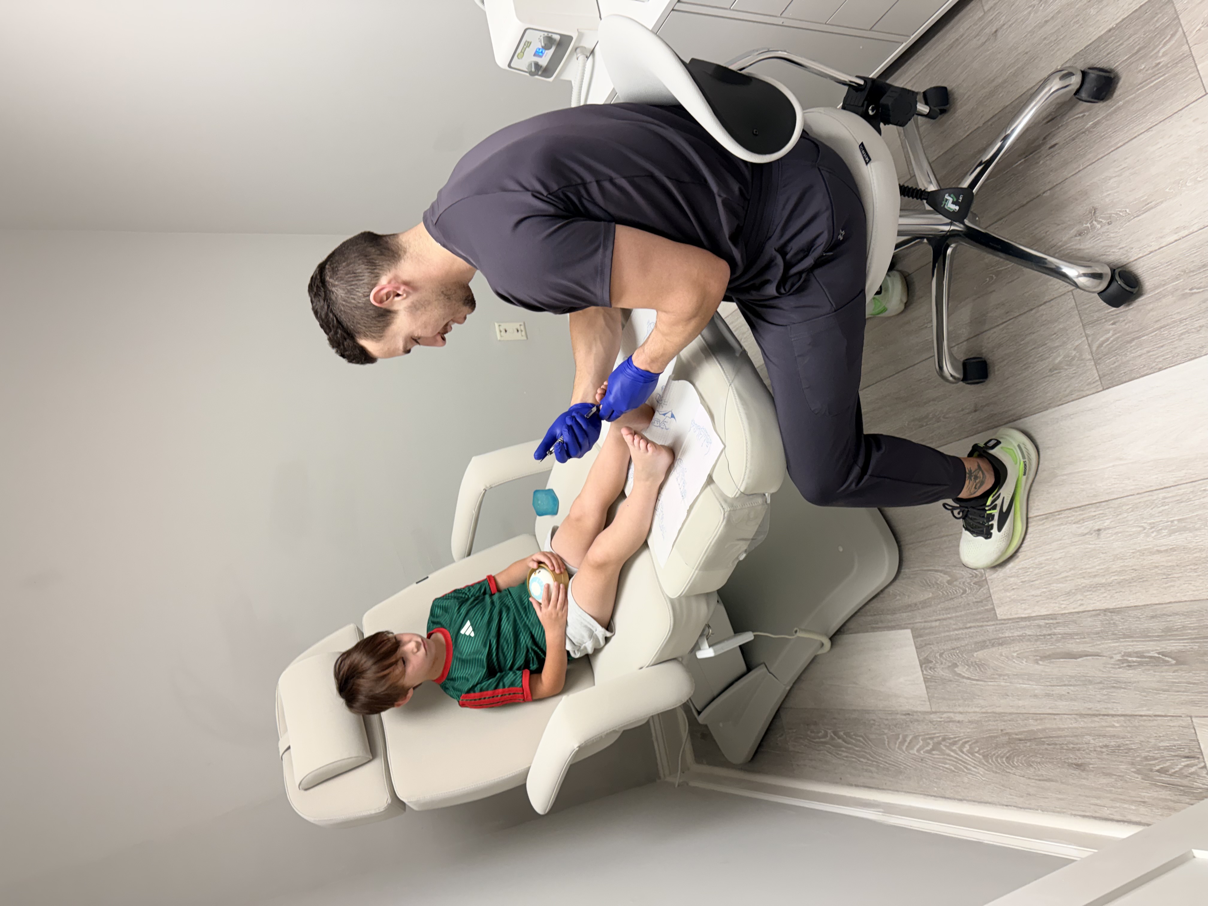 Plantar Warts in Kids: Why REMY Laser Treatment Means No Pain, No Blistering, and No Tears